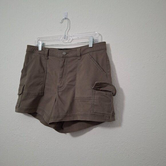 Hollister Ultra High Rise Mom Shorts 3 Sz 15 W 32 Cargo Stretchy Outdoor Neutral - Picture 6 of 14